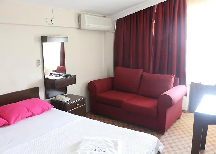 La Akcay Edremit (Balikesir)